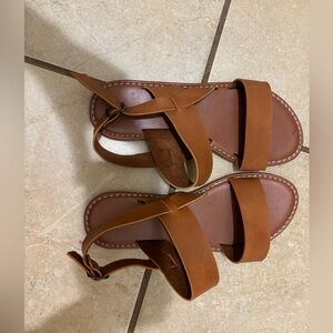 Brand New Women’s Sandal